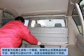 2010款郑州日产锐骐多功能商用车试驾