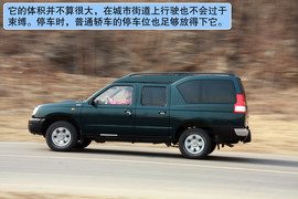   2010款郑州日产锐骐多功能商用车试驾