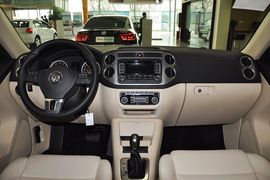 2012款大众途观1.8TSI手自一体风尚版