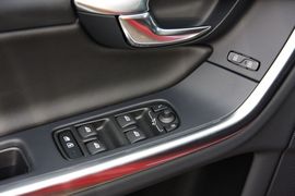 海外试驾沃尔沃V60