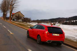 海外试驾沃尔沃V60