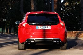 海外试驾沃尔沃V60