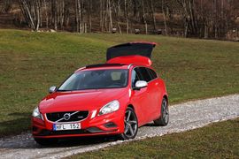 海外试驾沃尔沃V60