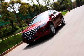 试驾2012款广汽本田歌诗图2.4L