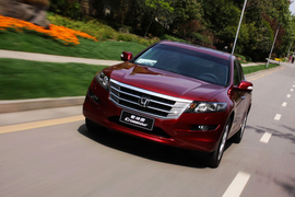 试驾2012款广汽本田歌诗图2.4L