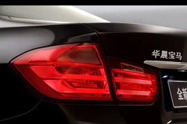 2013款华晨宝马3系长轴距版