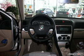 明锐奥运版内饰