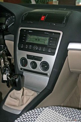 明锐奥运版内饰