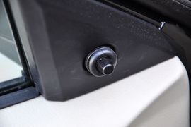 2012款东南V3菱悦1.5L手动舒适版