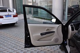2012款东南V3菱悦1.5L手动舒适版