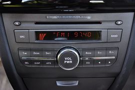 2012款东南V3菱悦1.5L手动舒适版