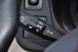 2012款东南V3菱悦1.5L手动舒适版
