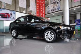 2011款东南三菱1.8L手动致尚版豪华型