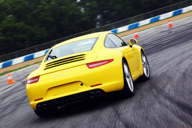 试驾全新一代保时捷911