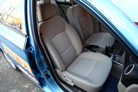 2012款长安悦翔V3