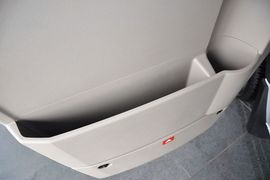 2012款奔驰凌特2.1L手动中轴版14座