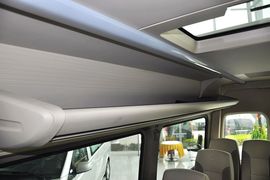 2012款奔驰凌特2.1L手动中轴版14座