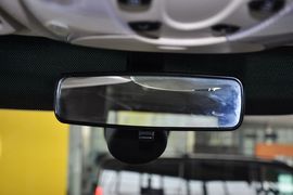 2012款奔驰凌特2.1L手动中轴版14座