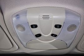 2012款奔驰凌特2.1L手动中轴版14座