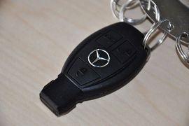 2012款奔驰凌特2.1L手动中轴版14座