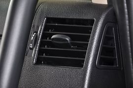 2012款奔驰凌特2.1L手动中轴版14座