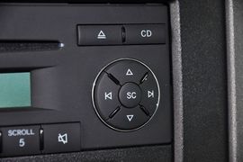 2012款奔驰凌特2.1L手动中轴版14座
