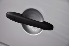 2012款奔驰凌特2.1L手动中轴版14座