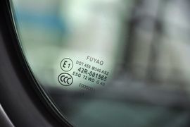 2012款奔驰凌特2.1L手动中轴版14座