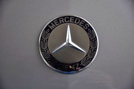 2012款奔驰凌特2.1L手动中轴版14座