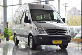 2012款奔驰凌特2.1L手动中轴版14座