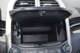 2012款雪佛兰迈锐宝2.0L手自一体豪华版