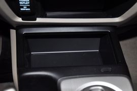 2012款东风本田思铭1.8L自动型