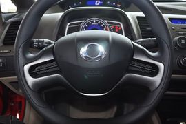 2012款东风本田思铭1.8L自动型