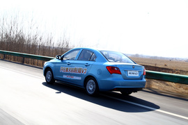 2012款长安悦翔V3