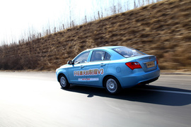 2012款长安悦翔V3