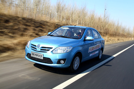 2012款长安悦翔V3