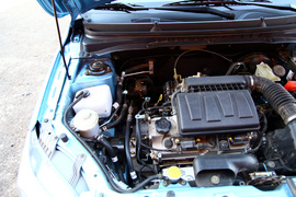 2012款长安悦翔V3