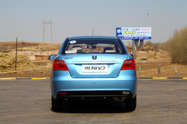 2012款长安悦翔V3