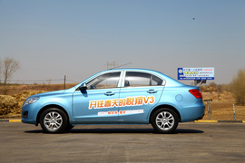 2012款长安悦翔V3