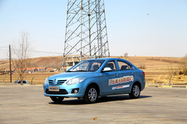 2012款长安悦翔V3