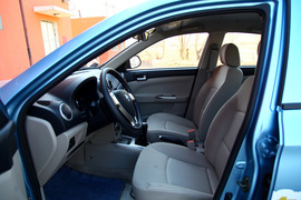 2012款长安悦翔V3