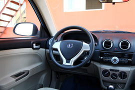 2012款长安悦翔V3