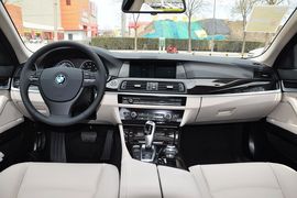 2012款华晨宝马530Li领先型