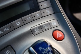 2012款丰田普锐斯1.8L试驾实拍