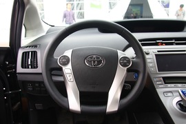 2012款丰田普锐斯1.8L试驾实拍