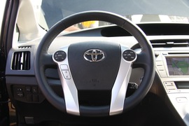 2012款丰田普锐斯1.8L试驾实拍