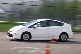 2012款丰田普锐斯1.8L试驾实拍