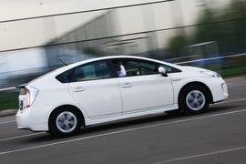 2012款丰田普锐斯1.8L试驾实拍