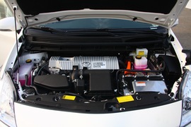 2012款丰田普锐斯1.8L试驾实拍