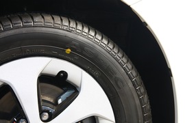 2012款丰田普锐斯1.8L试驾实拍